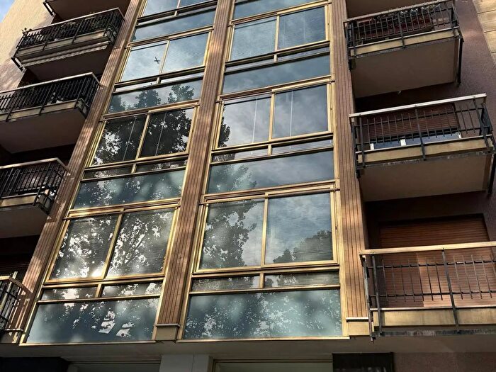 Appartamento con 5 locali in vendita in Corso Francia, Torino