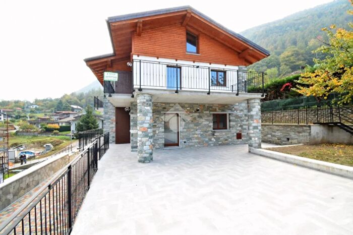 Appartamento con 5 locali in vendita in Frazione Lassolaz, Pontey