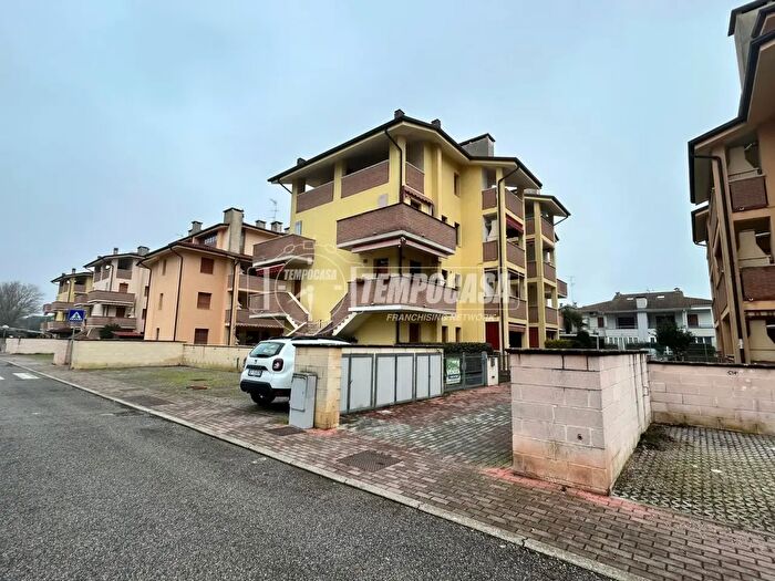 Appartamento trilocale in vendita in Via Sicilia Porto Garibaldi, Comacchio
