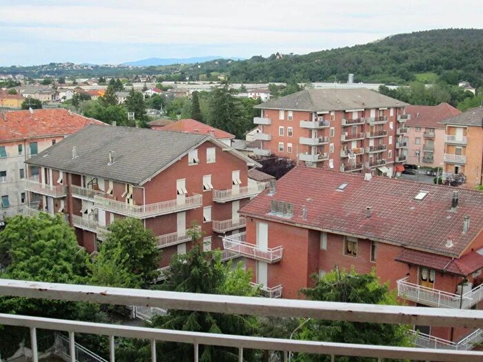 Appartamento trilocale in vendita in Viale Campi Sportivi, Molare