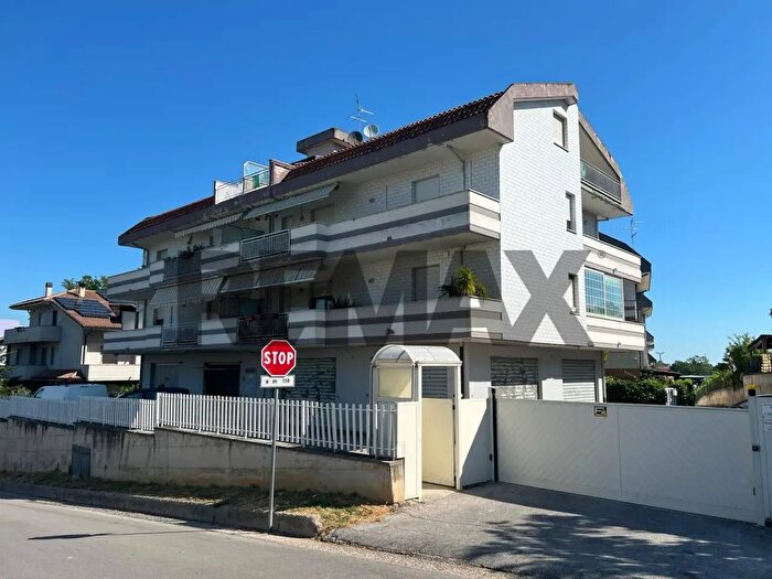 Appartamento trilocale in vendita in Via di Nisio, San Giovanni Teatino