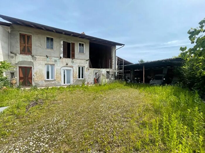 Casa quadrilocale in vendita in Vicolo Conto, San Giusto Canavese
