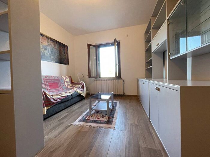 Appartamento bilocale in affitto in Fuori Porta Tufi, Siena