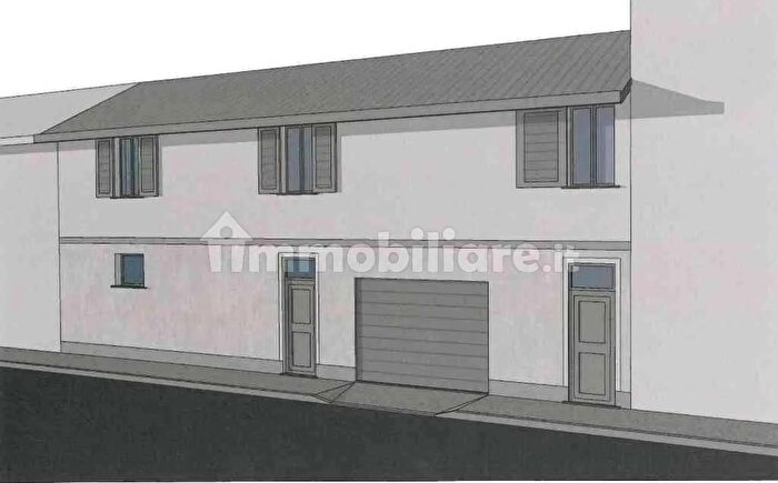 Appartamento trilocale in vendita in Via Torquato Tasso, Cabiate