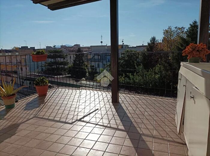 Appartamento quadrilocale in vendita in Via La Rosa, Maddaloni