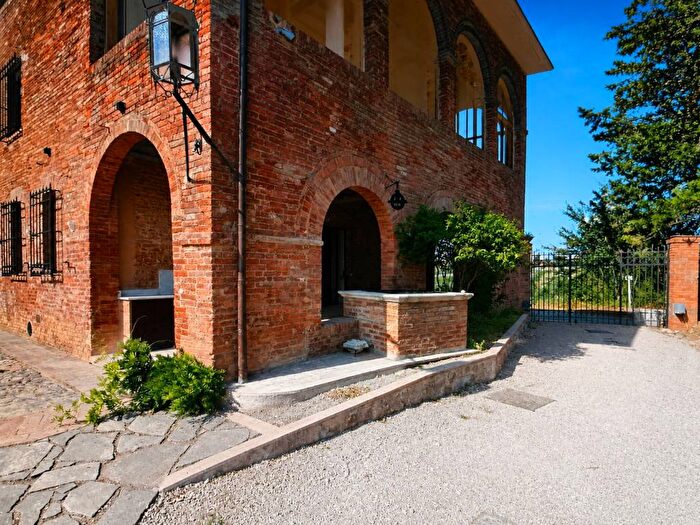 Appartamento trilocale in affitto in Strada di Certosa, Fuori Porta Romana, Siena