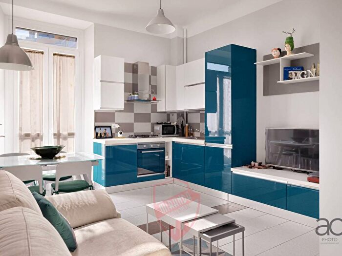 Appartamento trilocale in affitto in Via Giovanni Pierluigi da Palestrina, Centrale, Milano