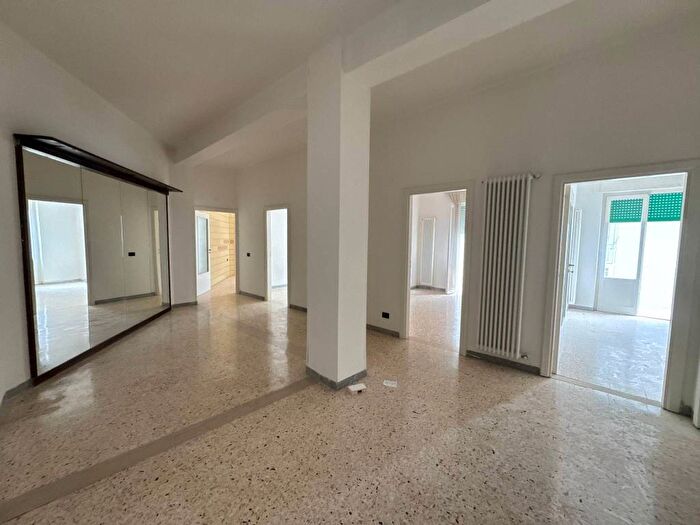 Appartamento trilocale in affitto in Via Dottor Giuseppe Camassa, Via Ludovico Corso Umberto I Vittorio Emanuele, Ostuni