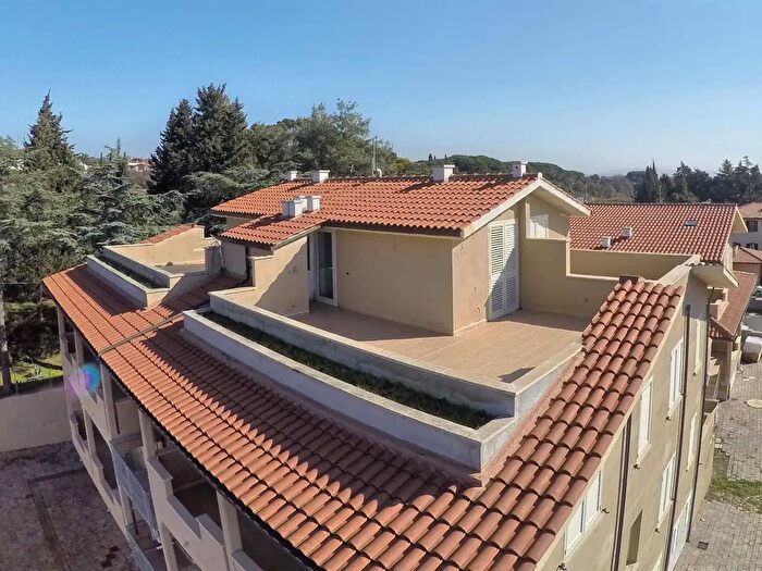 Appartamento quadrilocale in vendita in Rosignano Marittimo