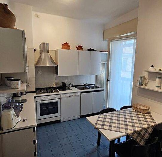 Appartamento con 5 locali in affitto in Via San Liberale, Duomo, Treviso