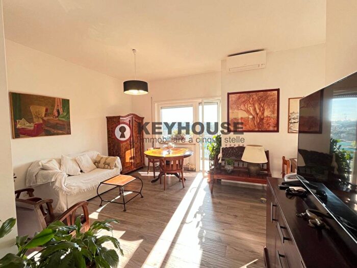 Appartamento trilocale in affitto in Via Padre Alberto Grammatico, Mostacciano, Roma