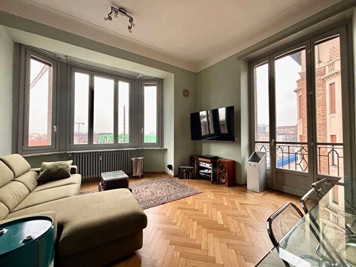 Appartamento con 6 locali in affitto in Corso Germano Sommeiller, San Secondo, Torino