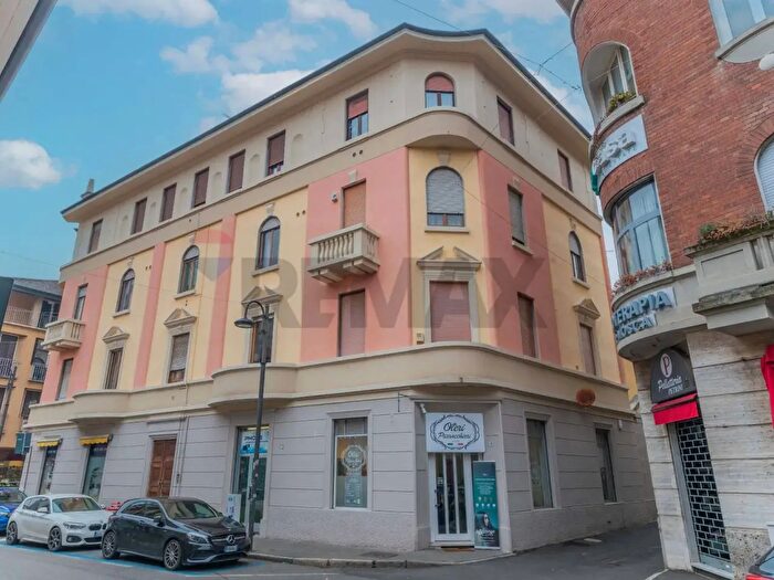 Appartamento bilocale in vendita in Via Montebello, Busto Arsizio