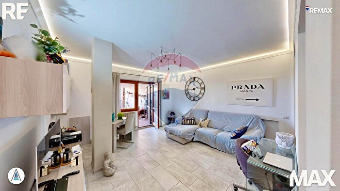 Appartamento trilocale in vendita in Strada Valdirodi, Ospedaletti