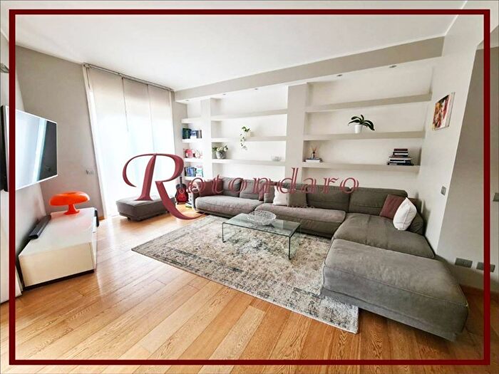 Appartamento trilocale in affitto in Viale Daniele Ranzoni, De Angeli, Milano