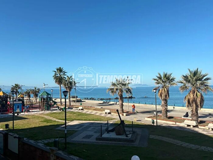 Appartamento trilocale in vendita in Lungomare Cristoforo Colombo, Villafranca Tirrena