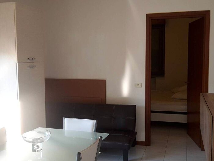 Appartamento bilocale in affitto in Via Omobono Tenni, Coviolo Roncina, Reggio Emilia