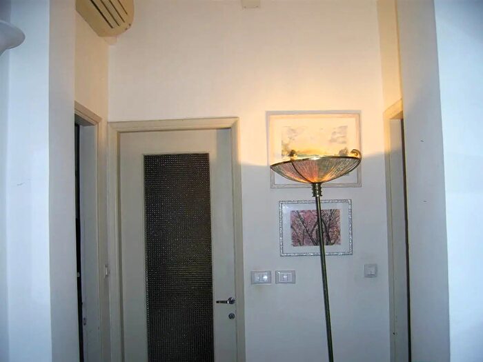 Appartamento quadrilocale in vendita in Via Bronzetti, Mantova