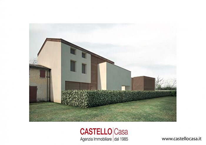 Casa con 6 locali in vendita in Via Cornuda, Maser