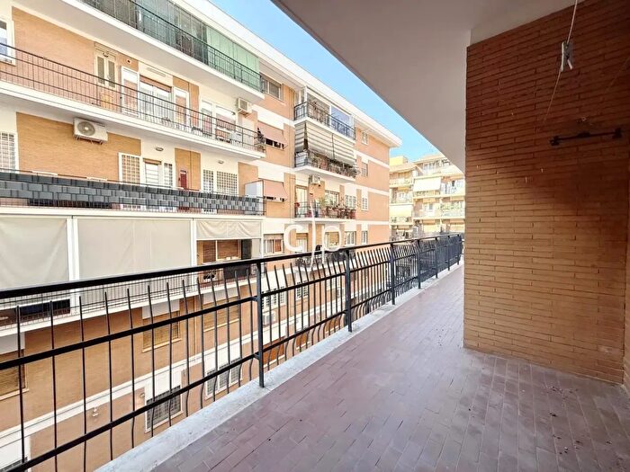 Appartamento bilocale in vendita in Via Pier Vettori, Roma