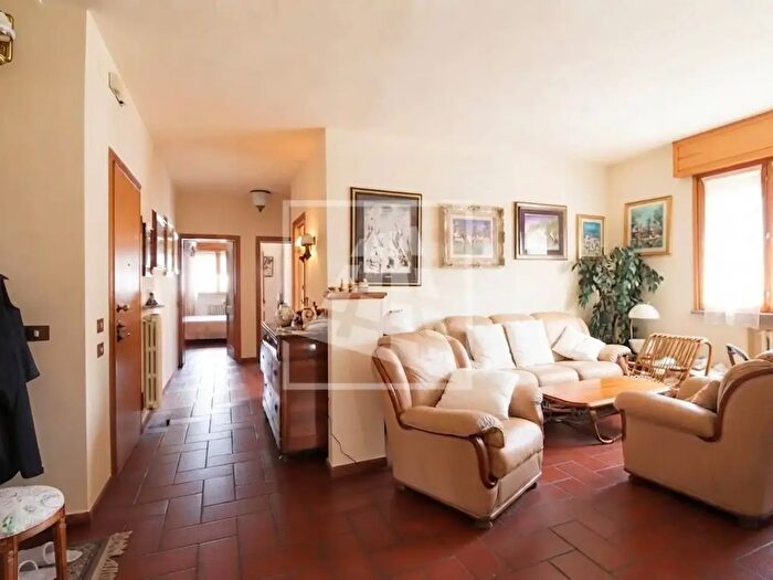 Casa con 8 locali in vendita in Via Terezin, Reggio nell'Emilia