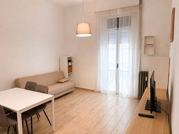 Appartamento bilocale in affitto in Via Pellegrino Rossi, Dergano, Milano