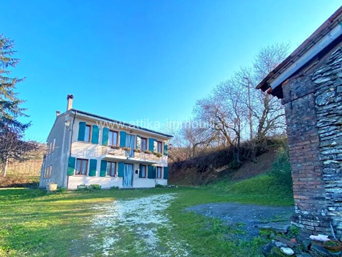 Casa con 7 locali in vendita in Via Monte Versa, Vo