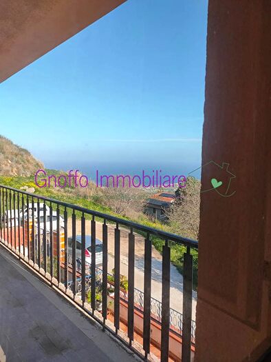 Casa quadrilocale in vendita in Via Erice Valderice, Valderice