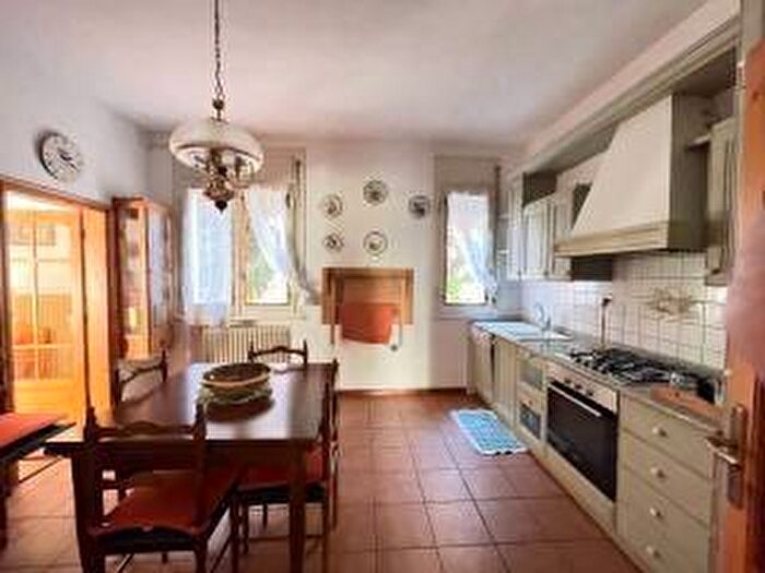 Casa con 5 locali in affitto in Via Val d'Aosta, Vicoli Redentore, Ravenna