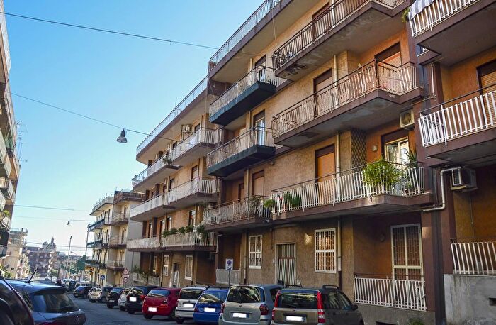 Appartamento quadrilocale in affitto in Via delle Olimpiadi, Aci Catena