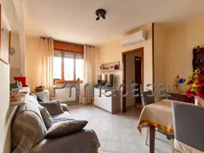 Appartamento trilocale in vendita in Via Tiziano, Novi Di Modena