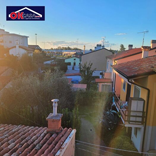 Appartamento con 8 locali in vendita in Monfalcone
