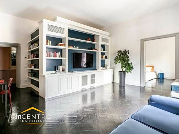 Appartamento trilocale in affitto in Via della Pigna, Pantheon, Roma