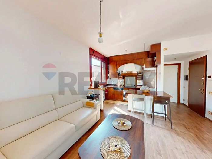 Appartamento bilocale in affitto in Piazza dei Daini, Milano