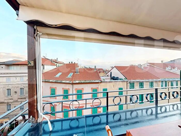 Appartamento bilocale in vendita in Via Pertica, Finale Ligure