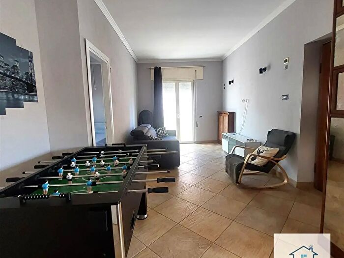 Appartamento con 8 locali in vendita in Via Trieste, Nettuno
