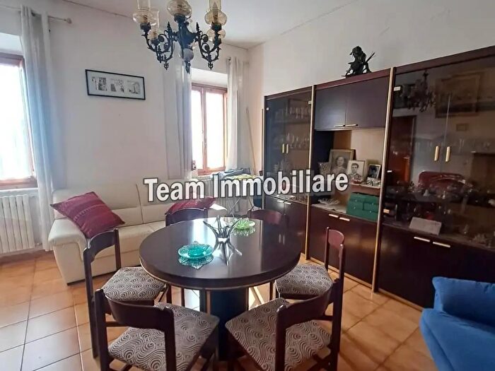 Appartamento con 5 locali in vendita in Livorno