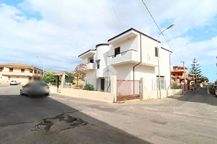 Casa quadrilocale in vendita in Piazza Fiume, Isola Di Capo Rizzuto