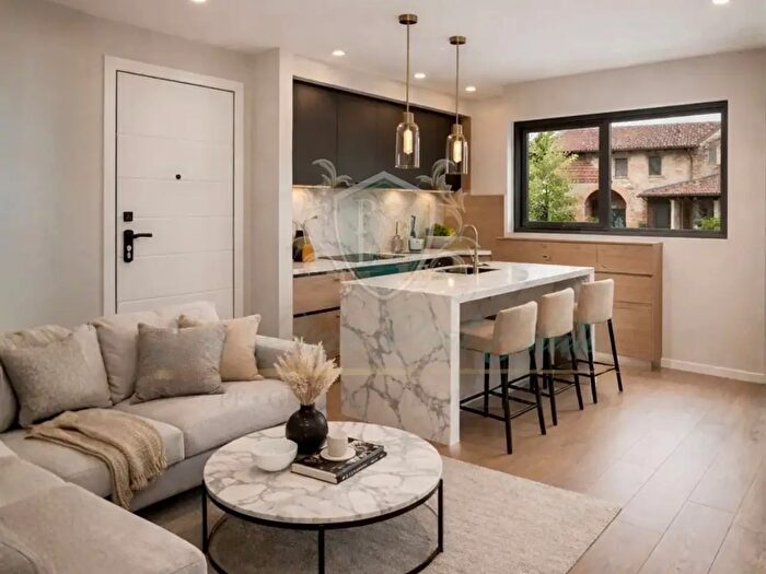 Appartamento bilocale in vendita in Via Fratelli Cervi, San Martino In Strada