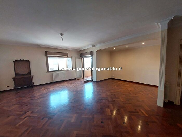 Appartamento quadrilocale in vendita in Via Castelvetrano, Mazara Del Vallo