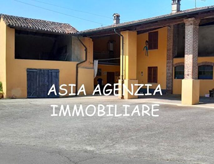 Casa quadrilocale in vendita in Via Camillo Benso di Cavour, Quinzano DOglio