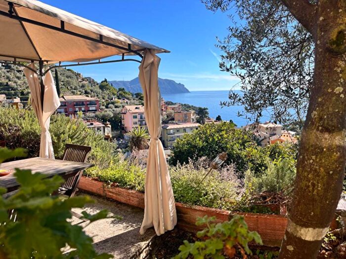 Casa bilocale in affitto in Via Pale, Centro, Bogliasco