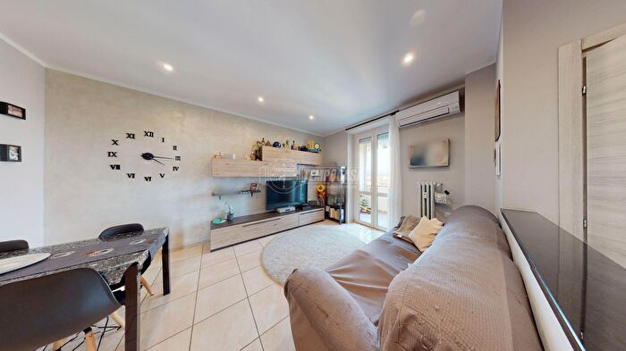 Appartamento quadrilocale in vendita in Via Onorato Vigliani, Torino