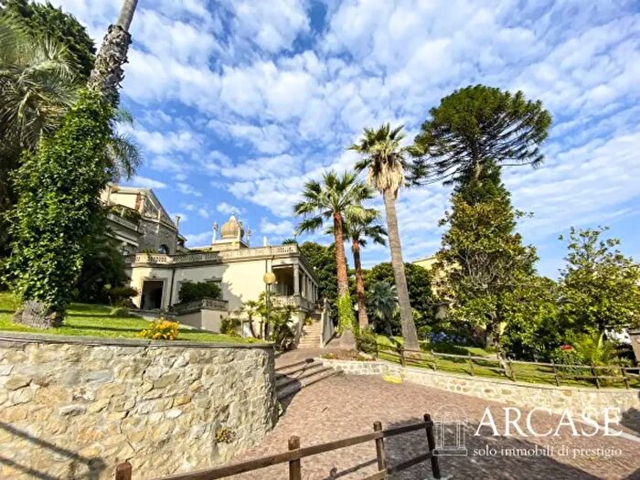 Appartamento quadrilocale in vendita in Via Giovanni Borea, Sanremo