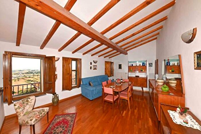 Appartamento quadrilocale in vendita in Via Roma, Castiglion Fiorentino