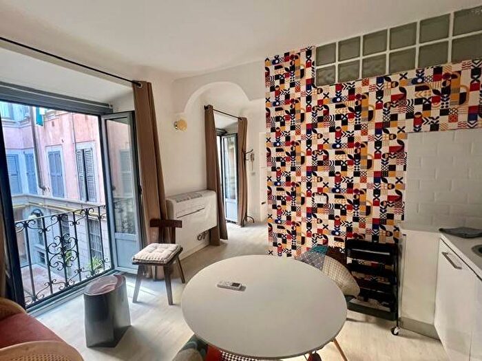 Appartamento bilocale in affitto in Via Lazzaro Palazzi, Porta Venezia, Milano