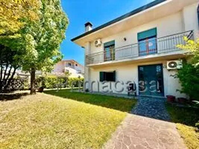Casa con 6 locali in vendita in Via Praello, Marcon