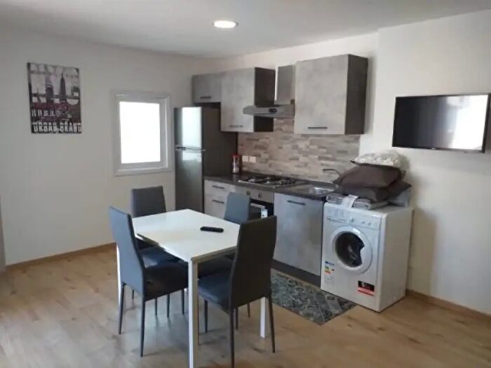 Appartamento monolocale in affitto in Via De Geronimo, Lentini