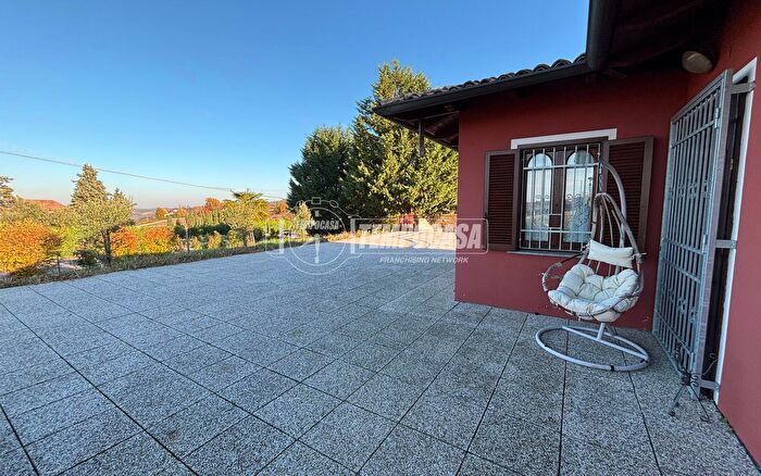 Casa quadrilocale in vendita in Strada Ca Casavecchia, Vignale Monferrato