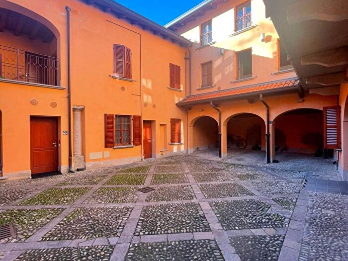 Appartamento trilocale in affitto in Via Giuseppe Garibaldi, Umberto I Garibaldi, Seregno